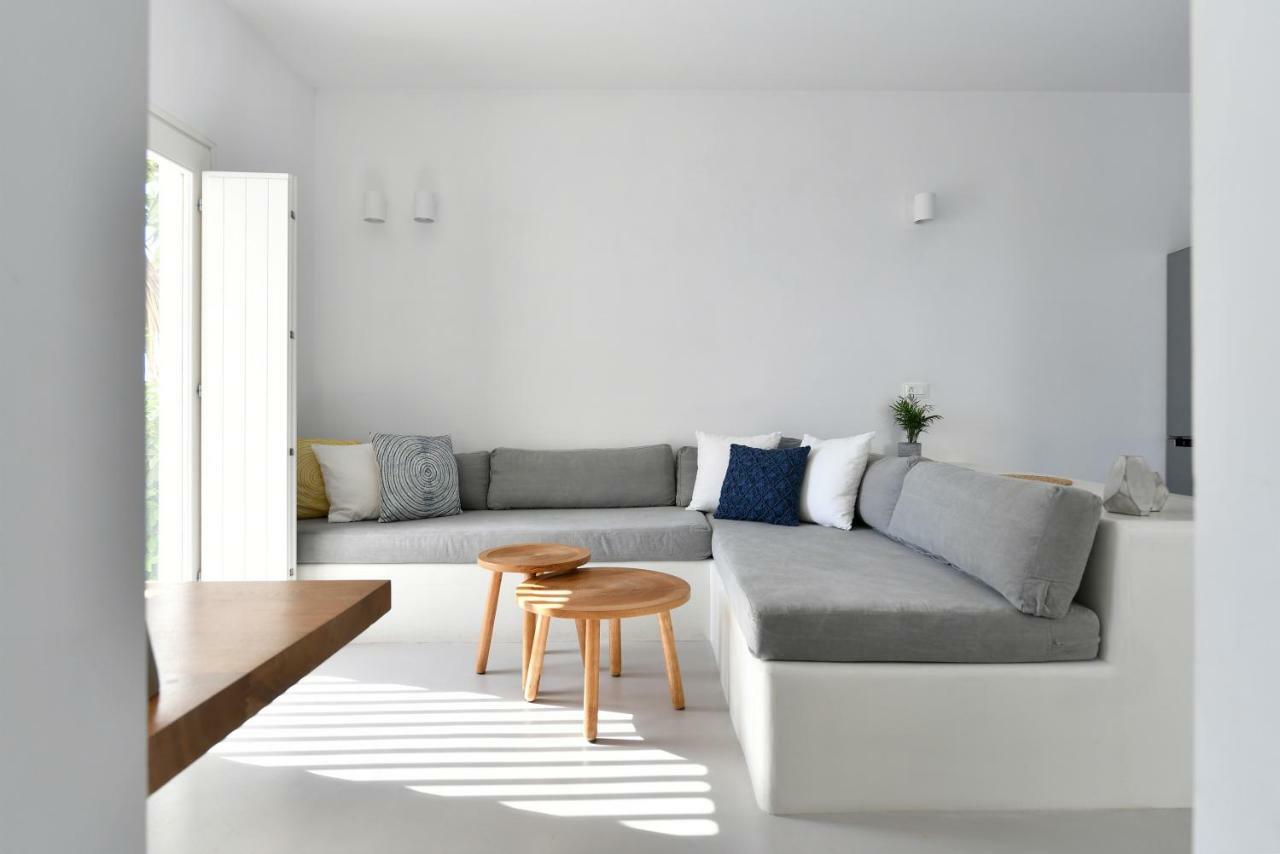 Thiro Santorini Villa Фира Екстериор снимка